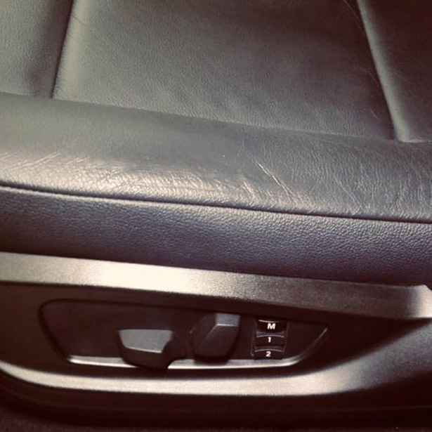 Реставрация кожи водительского сидения BMW X5 - после